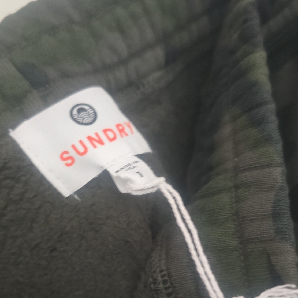 Sundry Men's Green and Black Camo Athletic Shorts - Picture 2 of 6